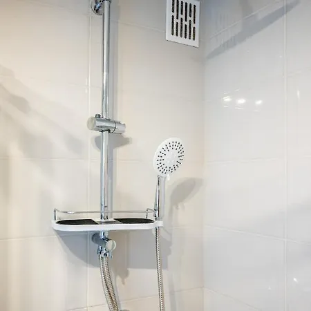 Przechodnia 2 - Good